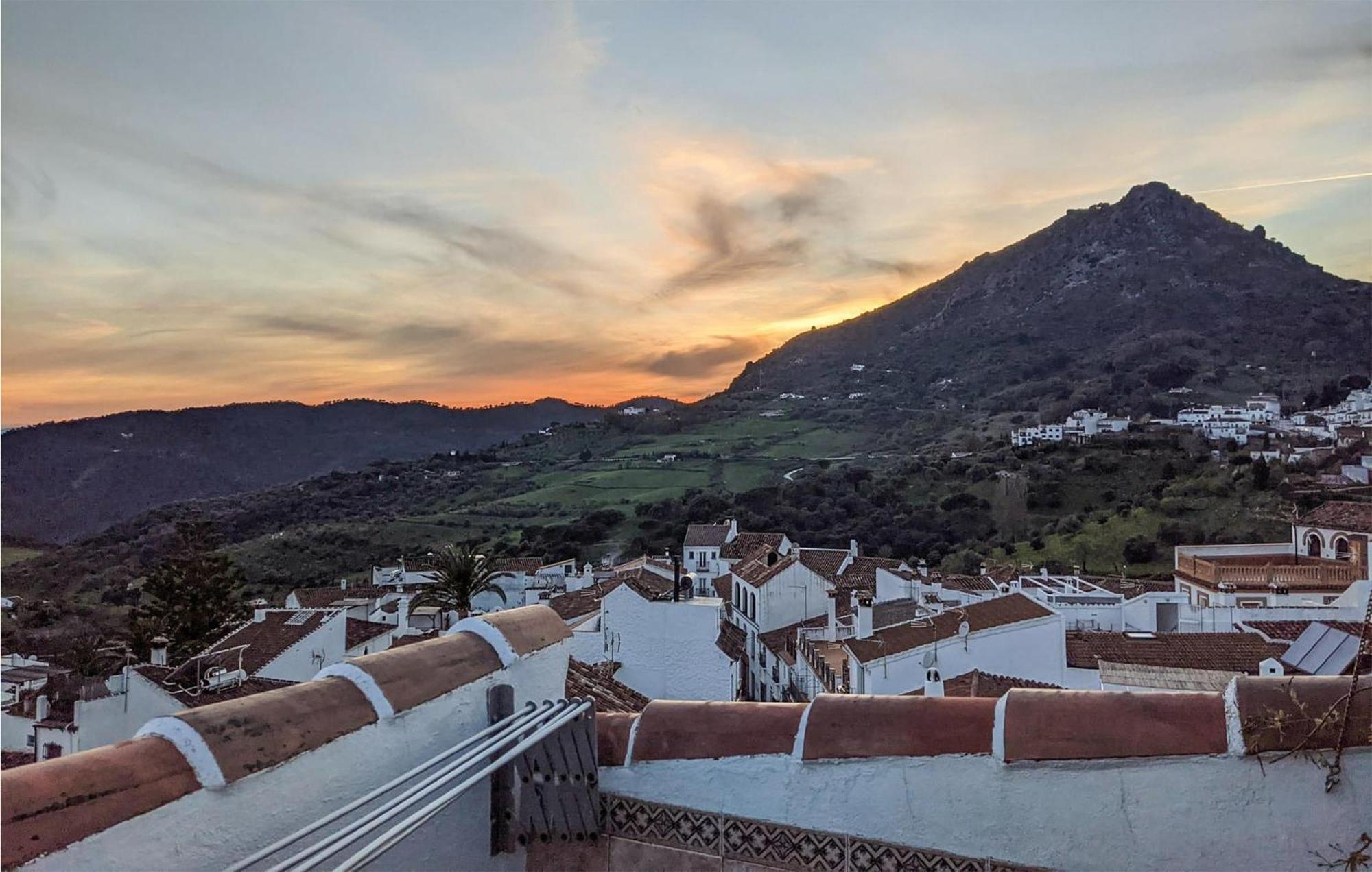 Stunning Home In Gaucin With Wifi Bagian luar foto